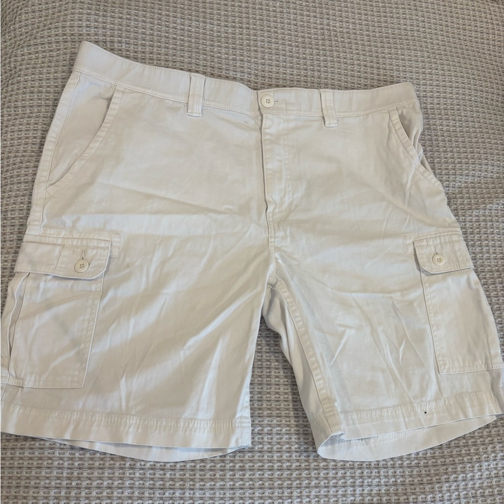 Men's Dockers White Cargo Shorts